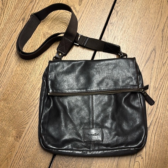 Massimo Dutti cross body bag - Picture 2 of 13